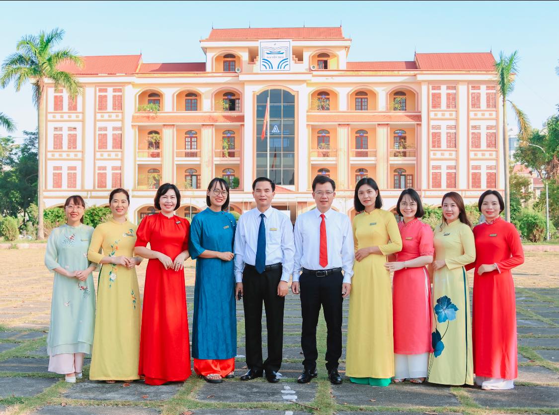 Tổ Sinh – Công nghệ: 40 năm – Một chặng đường, muôn vàn dấu ấn